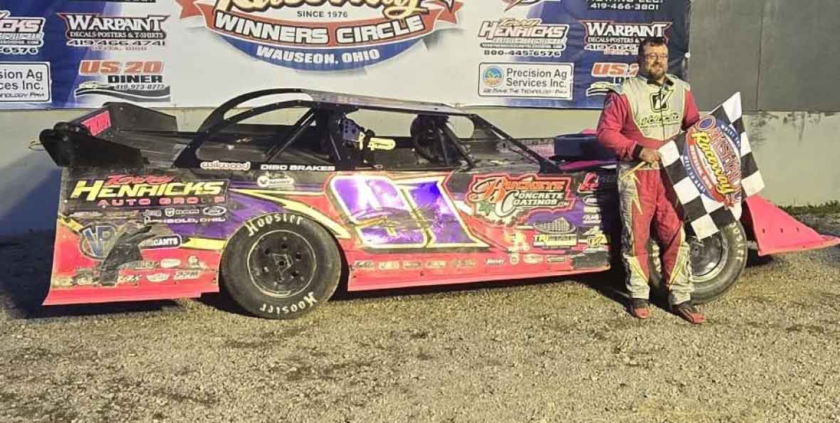 Schlenk Dominates For His First Win Of Season